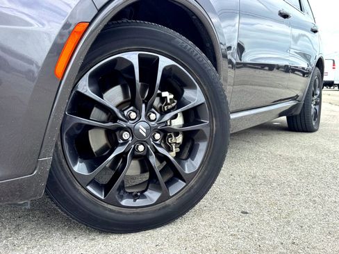 Used 2021 Dodge Durango SXT RWD image 2