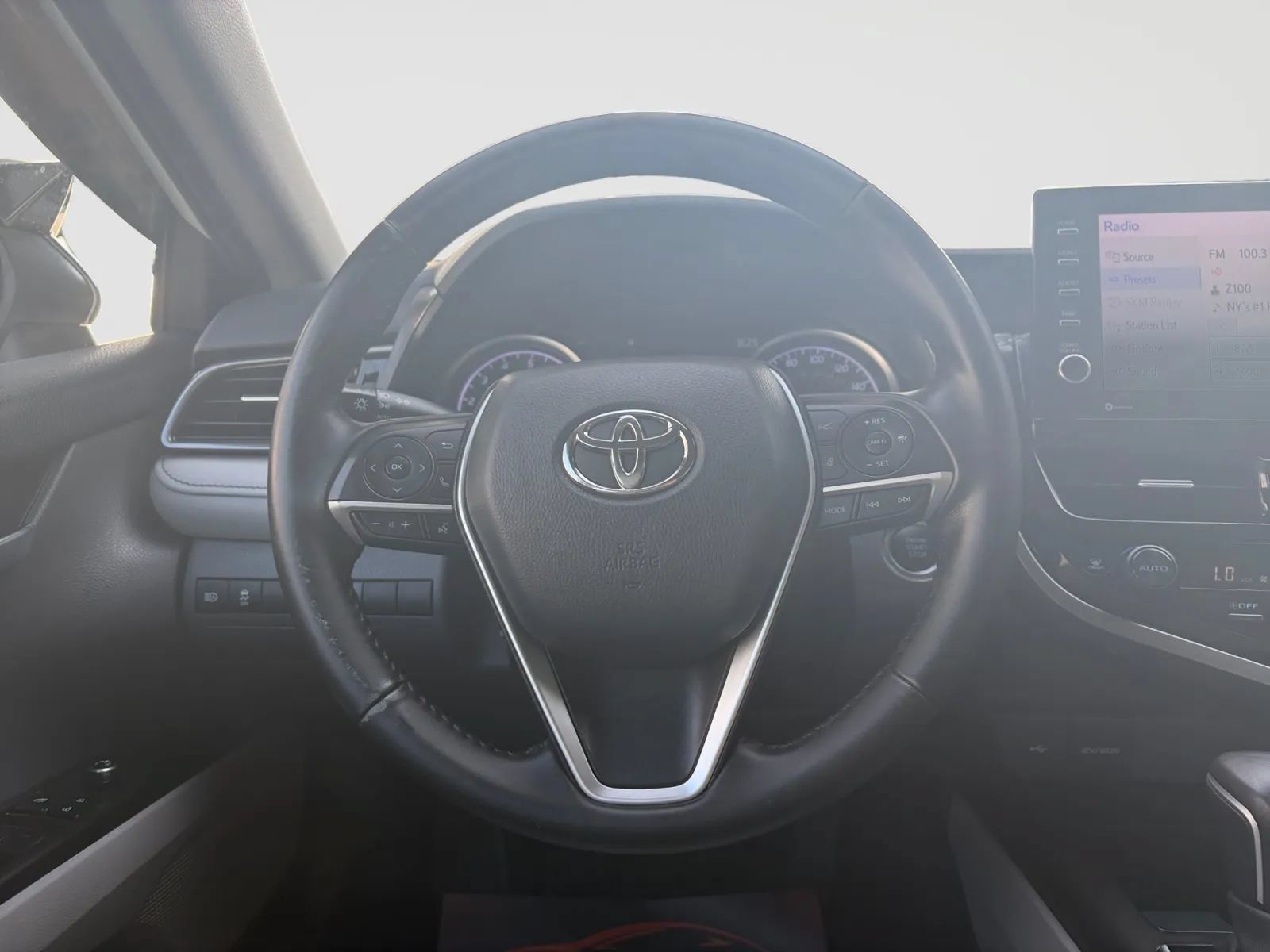 Used 2021 Toyota Camry XLE AWD/4WD image 29