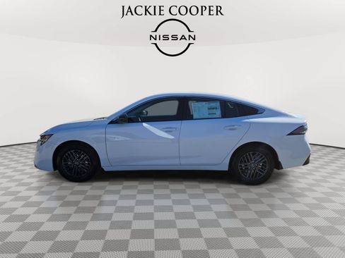 New 2026 Nissan Sentra SV w/ Floor Mat Package FWD image 2