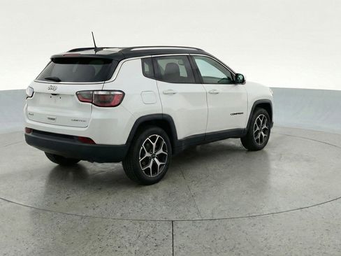 Used 2025 Jeep Compass Limited AWD/4WD image 9