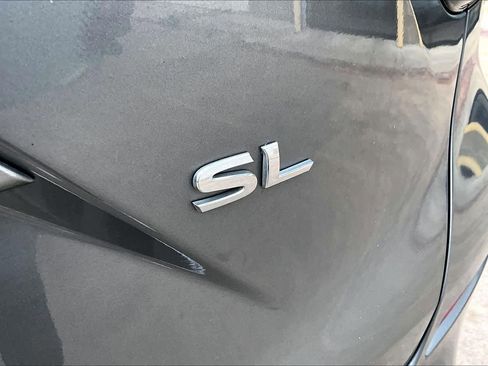 Used 2018 Nissan Murano SL w/ Moonroof Package FWD image 10
