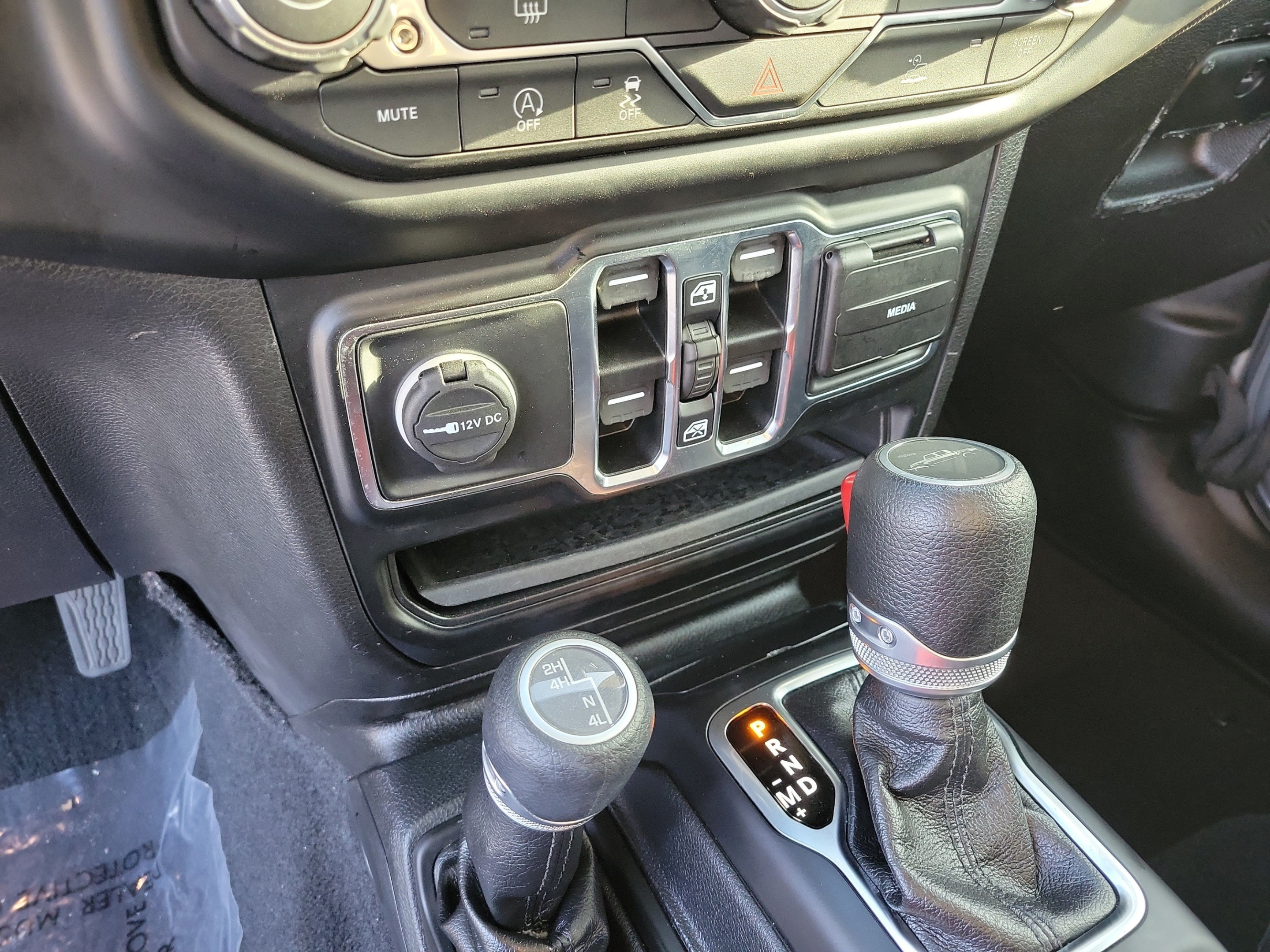 Used 2022 Jeep Gladiator Sport AWD/4WD image 22
