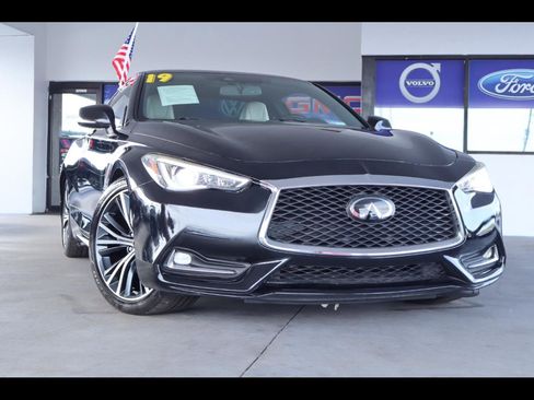 Used 2020 INFINITI Q60 3.0t Luxe RWD image 1