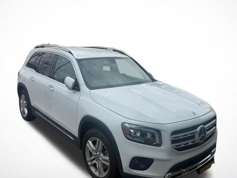 Used 2022 Mercedes-Benz GLB 250 GLB 250 image 3