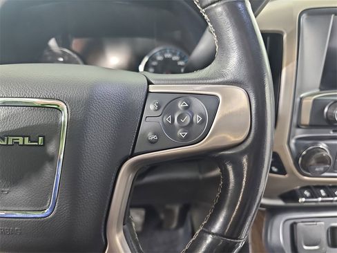 Used 2018 GMC Sierra 2500 Denali image 22