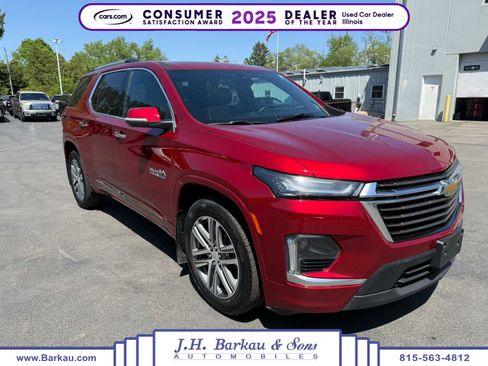 Used 2023 Chevrolet Traverse High Country w/ LPO, Floor Liner Package AWD/4WD image 1