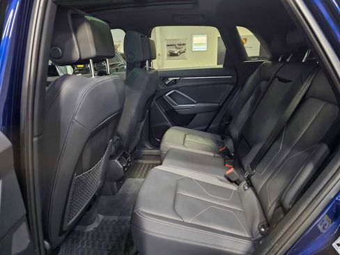 Certified 2025 Audi Q3 2.0T Premium w/ Convenience Package image 18