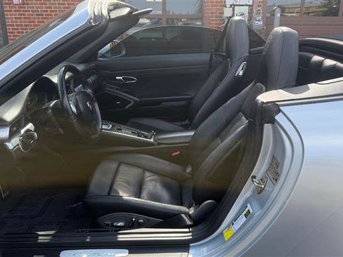 Used 2014 Porsche 911 Carrera 4 image 4