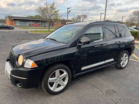 Used 2009 Jeep Compass Limited w/ Sun/Sound Group FWD image 6