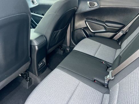 Used 2023 Kia Soul EX image 12