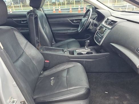 Used 2016 Nissan Altima 2.5 SR FWD image 8