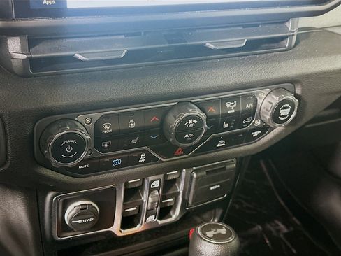 Used 2024 Jeep Wrangler Sport S w/ Convenience Group image 22