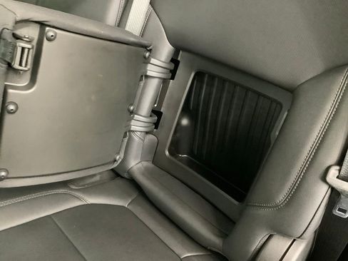 Used 2022 GMC Sierra 1500 SLT image 8