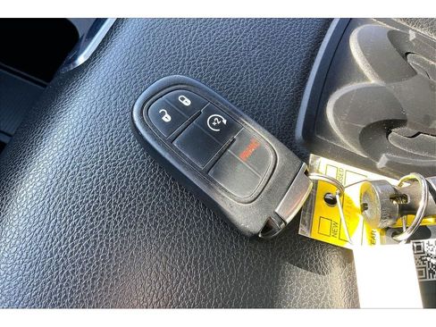 Used 2017 RAM 2500 Laramie image 14