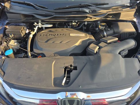 Used 2019 Honda Odyssey EX image 8