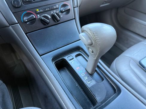 Used 2000 Toyota Avalon XL FWD image 25