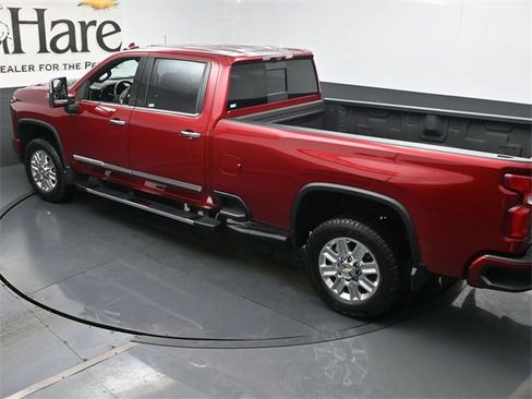 Used 2024 Chevrolet Silverado 2500 High Country w/ High Country Premium Package image 39