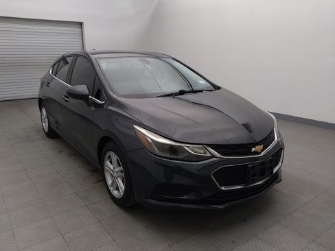 Used 2017 Chevrolet Cruze LT w/ Convenience Package image 13