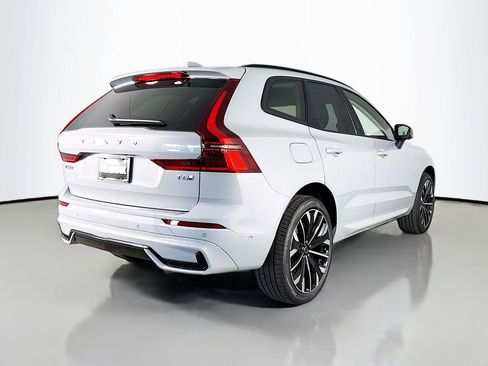 New 2026 Volvo XC60 T8 Ultra w/ Protection Package Premier AWD/4WD image 7