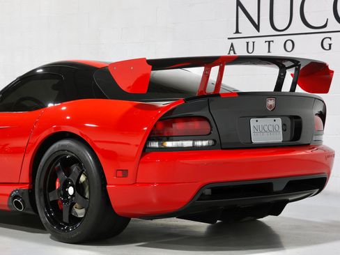 Used 2008 Dodge Viper SRT-10 w/ Competition Group image 10