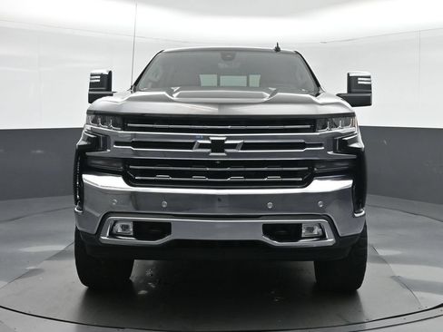 Used 2020 Chevrolet Silverado 1500 LTZ w/ LTZ Plus Package AWD/4WD image 2