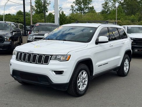 Used 2020 Jeep Grand Cherokee Laredo RWD image 8