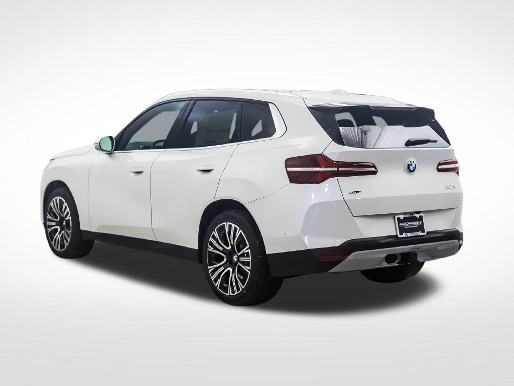Used 2026 BMW X3 xDrive30i w/ Premium Package AWD/4WD image 3