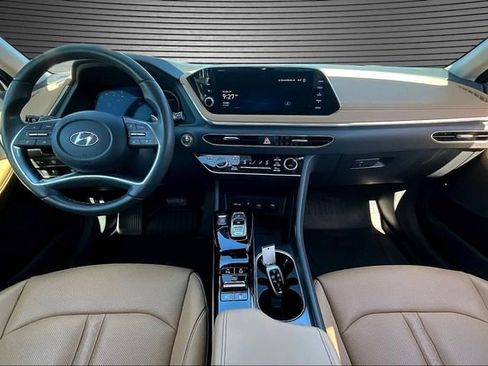 Used 2023 Hyundai Sonata Limited w/ Winter Weather Package FWD image 7