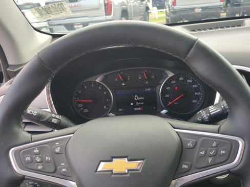 Used 2023 Chevrolet Equinox LT FWD image 13