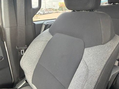 Used 2025 Ford Bronco 4-Door AWD/4WD image 16