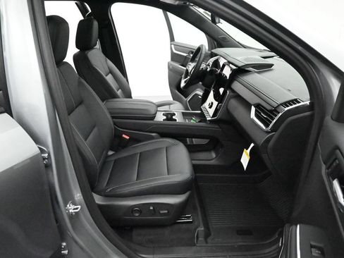 New 2026 GMC Acadia Elevation w/ Elevation Premium Package AWD/4WD image 26