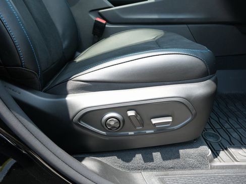 Used 2024 Jeep Grand Cherokee Trailhawk w/ Luxury Tech Group III AWD/4WD image 39