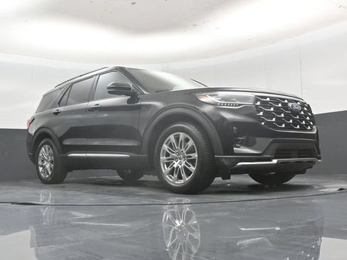 Used 2026 Ford Explorer Platinum RWD image 54