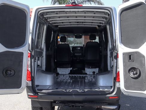 Used 2020 Mercedes-Benz Sprinter 3500 image 8