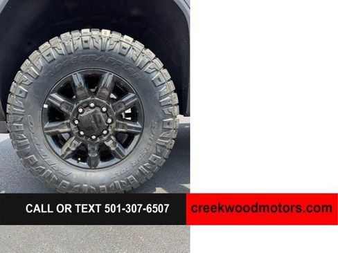 Used 2024 GMC Sierra 2500 AT4 w/ AT4 Premium Plus Package AWD/4WD image 17