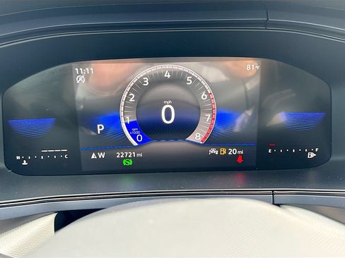 Used 2022 Volkswagen Taos SE FWD image 39