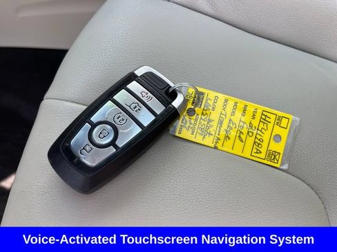 Used 2020 Ford Edge Titanium AWD/4WD image 22