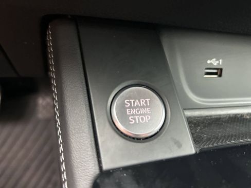 Used 2022 Audi A4 2.0T Premium Plus w/ Premium Plus Package image 30