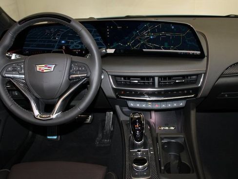 Used 2025 Cadillac CT5 V image 15