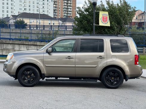 Used 2010 Honda Pilot EX-L image 4
