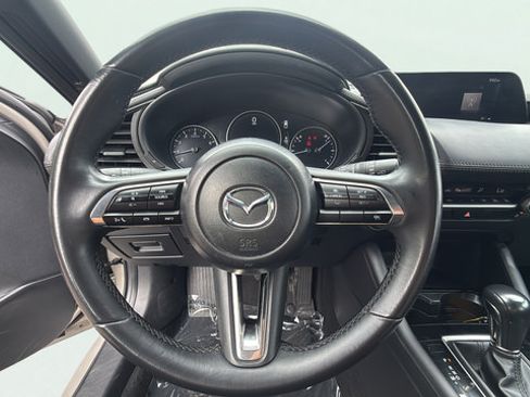 Used 2024 MAZDA MAZDA3 s FWD image 15