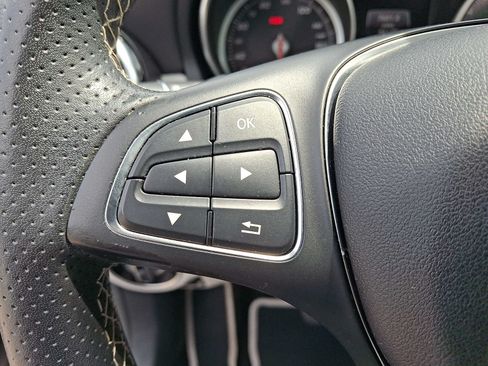 Used 2018 Mercedes-Benz GLA 250 4MATIC image 23