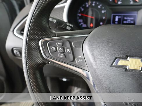 Used 2023 Chevrolet Malibu LT FWD image 3