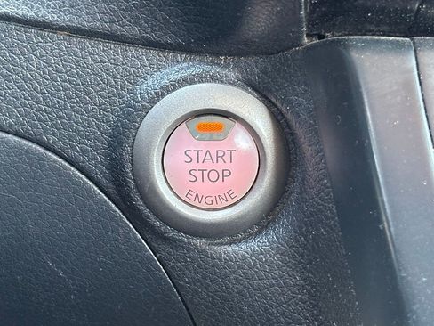 Used 2018 Nissan Sentra SV FWD image 22
