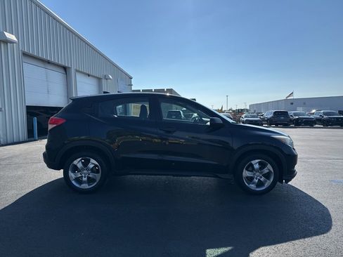 Used 2016 Honda HR-V LX image 8