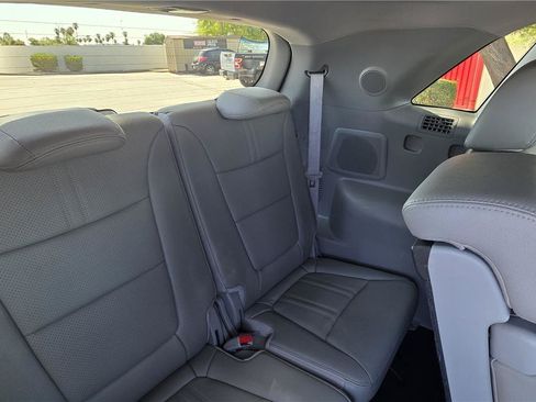 Used 2014 Kia Sorento SX w/ 3rd Row Package FWD image 14