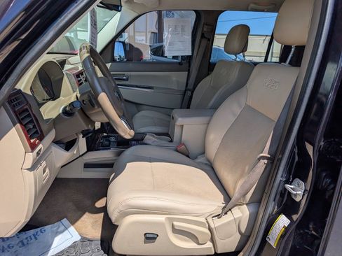 Used 2011 Jeep Liberty Limited w/ Comfort/Convenience Group AWD/4WD image 11