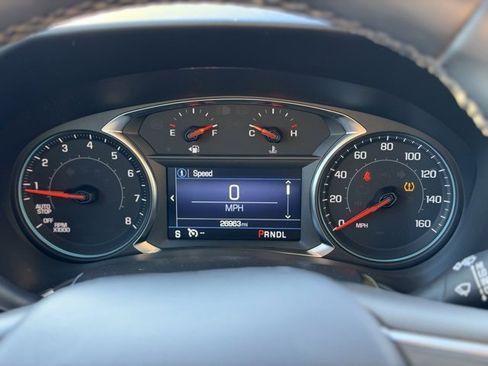 Certified 2024 Chevrolet Equinox LT w/ LPO, Floor Liner Package image 9