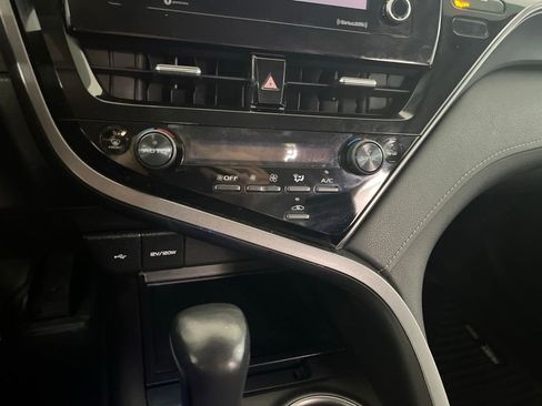 Used 2022 Toyota Camry SE FWD image 68
