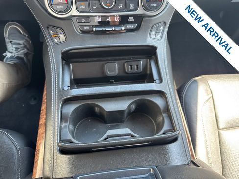 Used 2020 Chevrolet Tahoe Premier AWD/4WD image 27